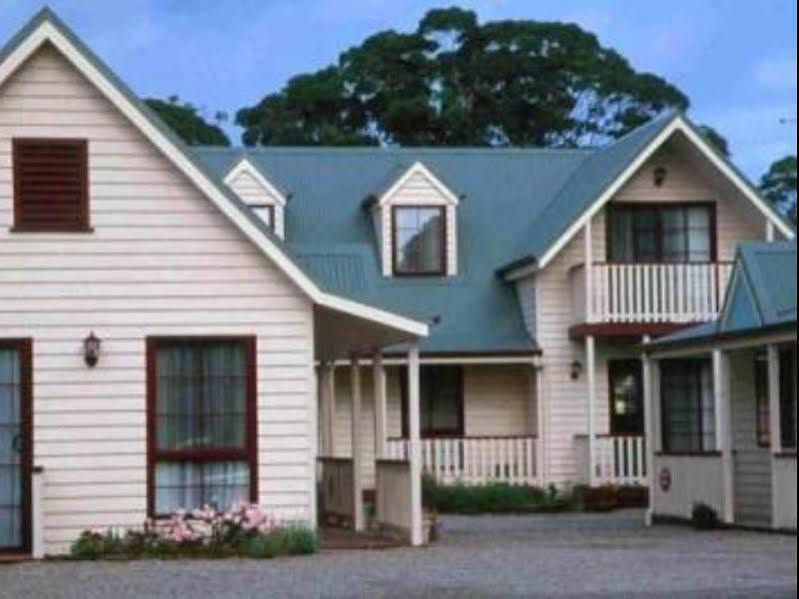 Kitty'S Cottages - Managed By Big4 Strahan Holiday Retreat Экстерьер фото